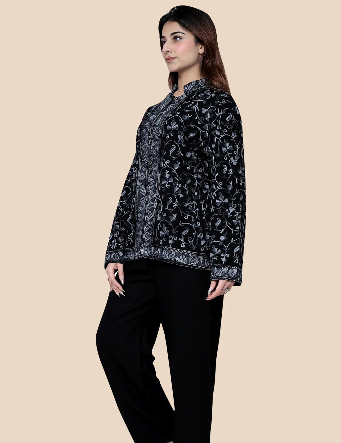 BLACK WOOLEN SHORT COAT