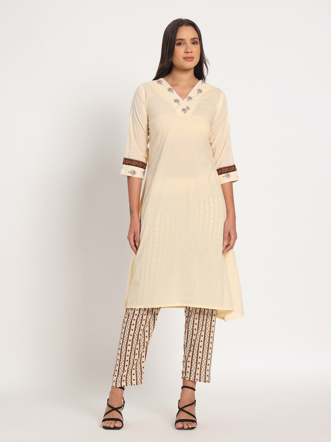 Cream white embroidered cotton two set kurta